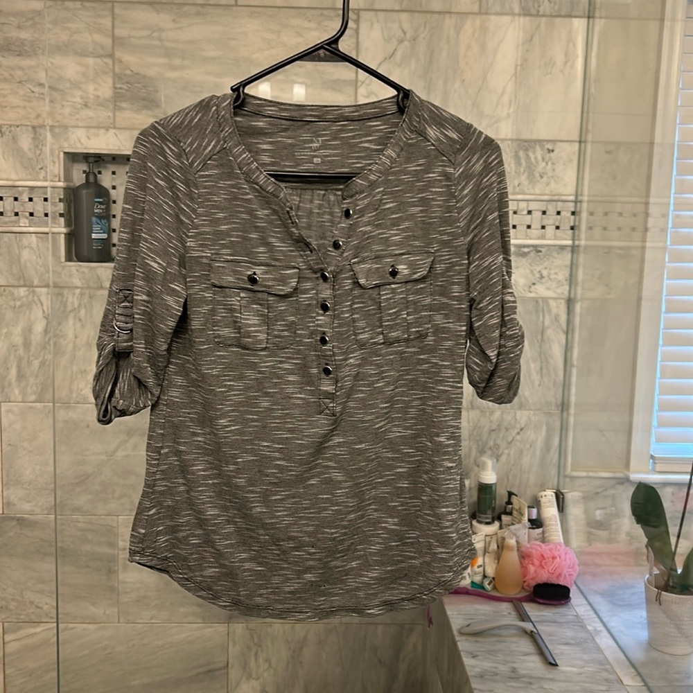 Sift black n white 3/4 sleeve NY top